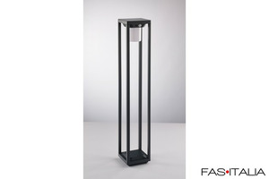 Lampioncino LED con sensore e pannello solare Lampioncino LED con sensore e pannello solare